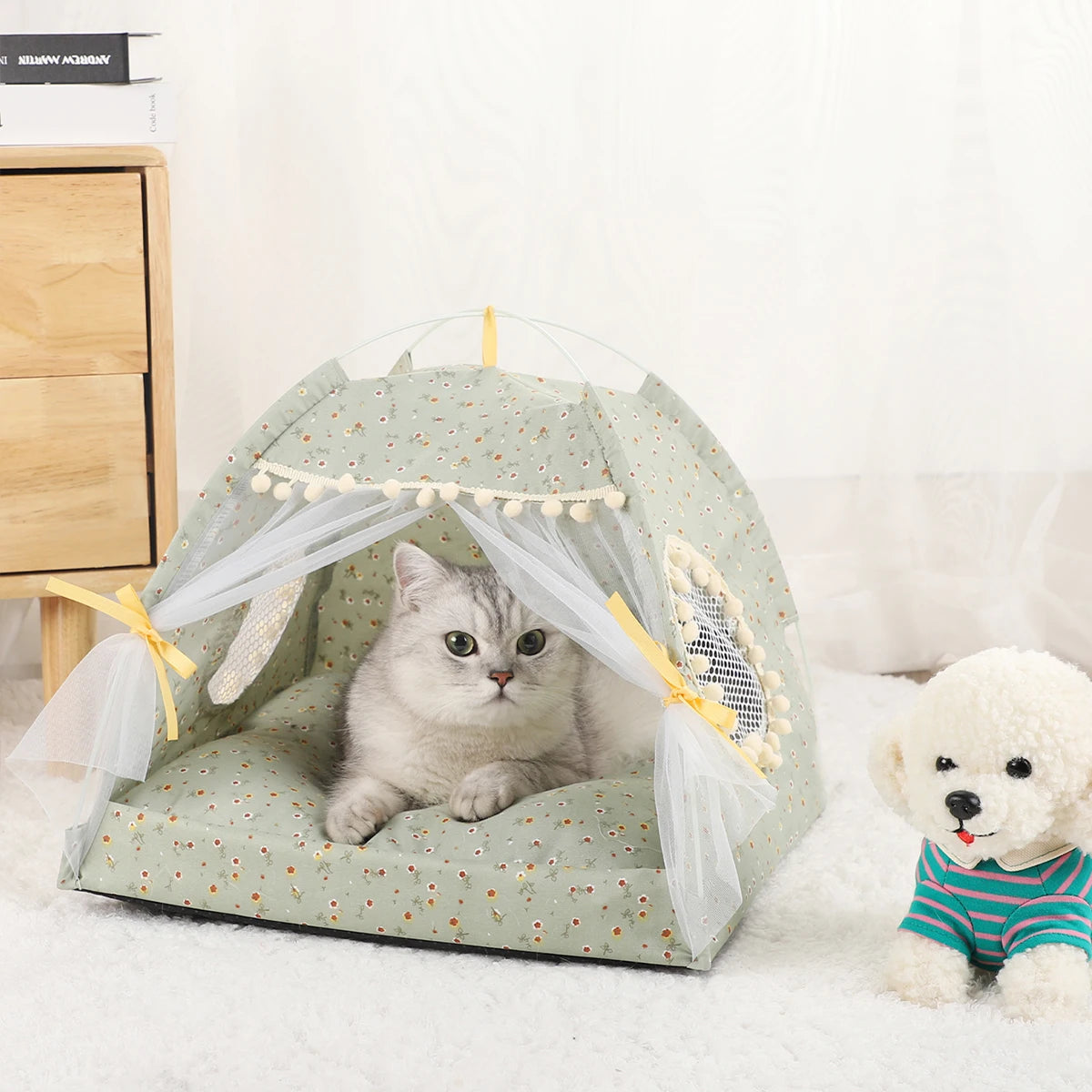 Luxury Pet Tent Bed for Cats - Cozy Winter Cushions and Accessories for Comfort and Style