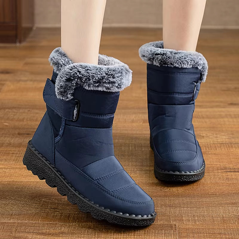 Women's Fashion Snow Boots - Solid Mid-Height Platform Winter Footwear