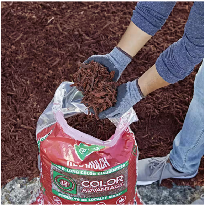 Lot of 6 bags Scotts Earthgro mulch, 9 cubic feet total, natural wood shredded mulch for moisture retention and weed prevention.